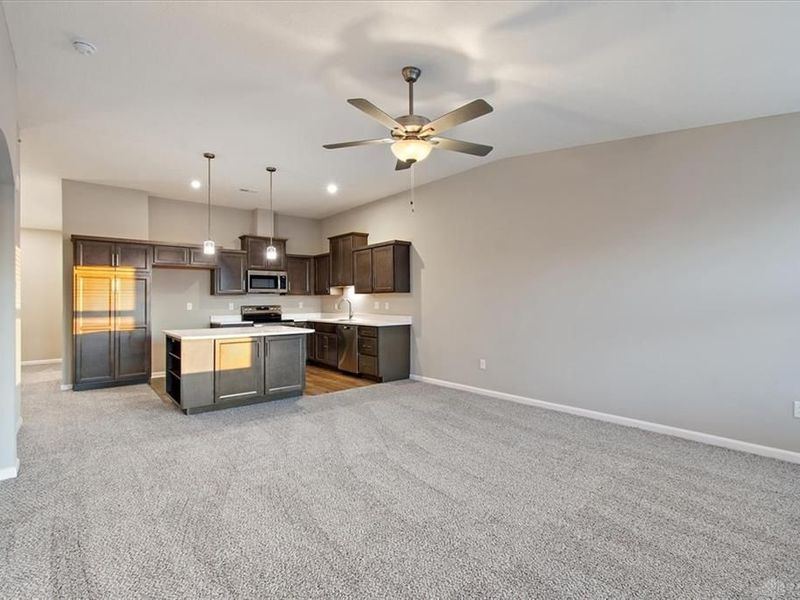 473 Bethpage Way, Unit 8-303, Turtlecreek Township, OH 45036 Photo 8