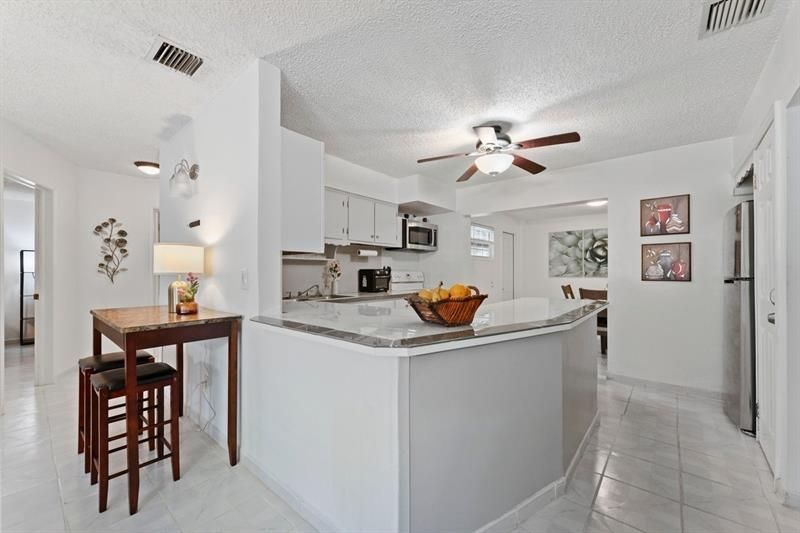 2140 N 57th Avenue, Hollywood, FL 33021 Photo