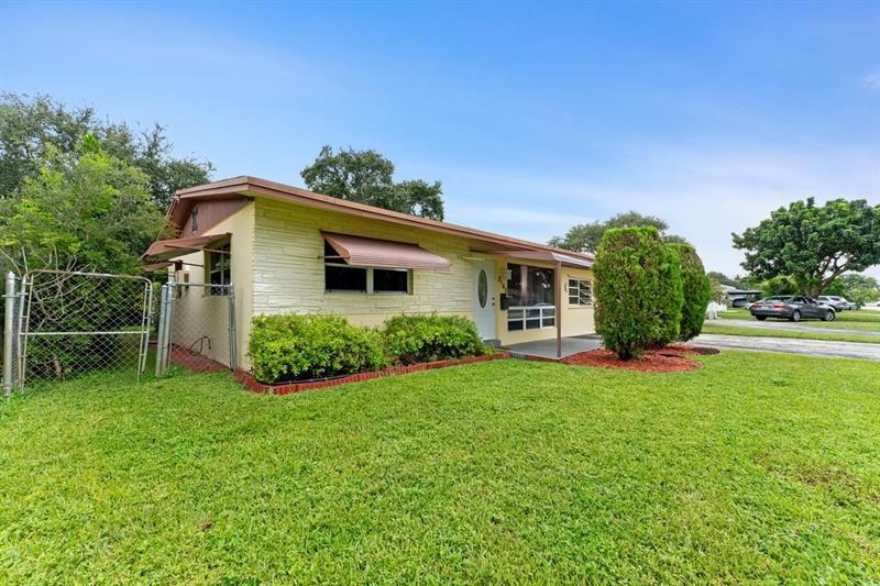 2140 N 57th Avenue, Hollywood, FL 33021 Photo