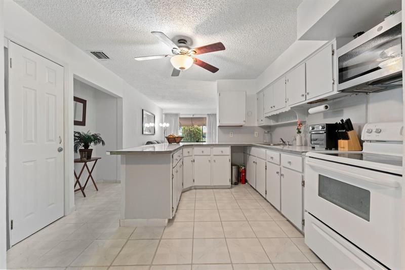 2140 N 57th Avenue, Hollywood, FL 33021 Photo