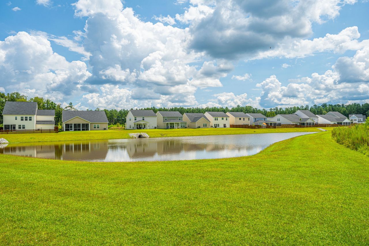 115 Swaying Palm Drive Photo 30