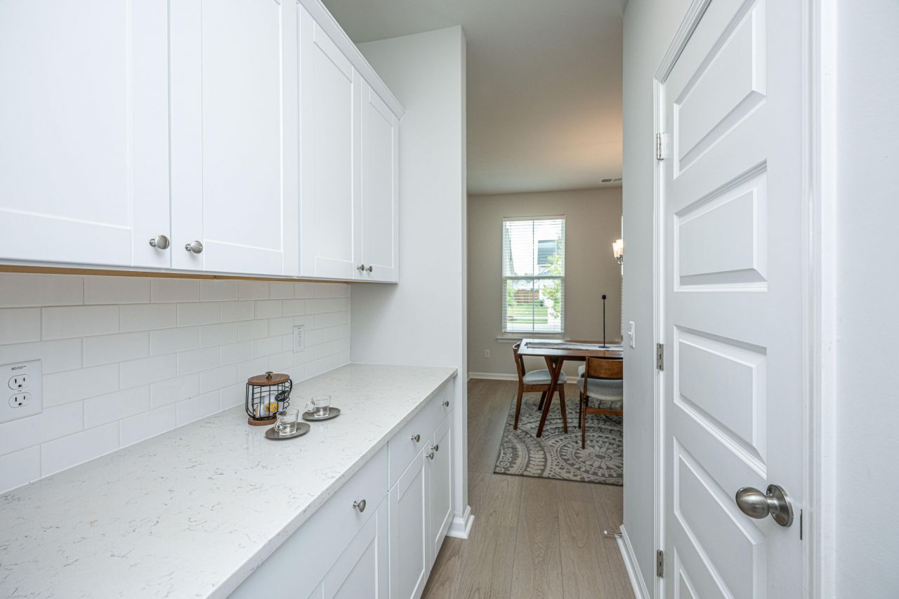 115 Swaying Palm Drive Photo 9