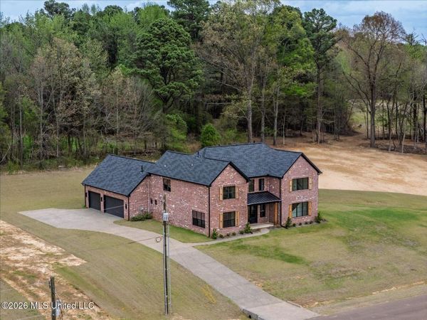 1474 Tributary Drive, Hernando, MS 38632
