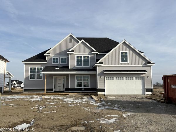 1004 Ellesmere Drive, Perrysburg, OH 43551