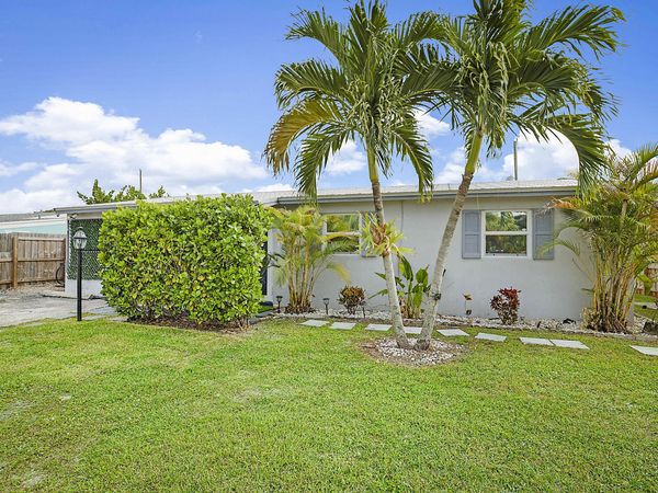 9278 Bloomfield Drive, Palm Beach Gardens, FL 33410