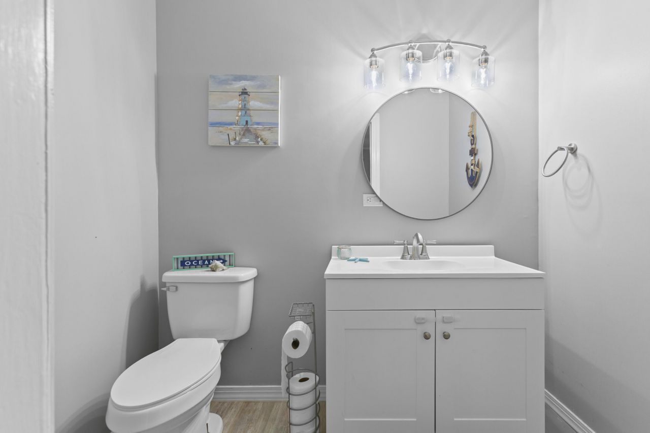 106 Goodwin Street Photo 20