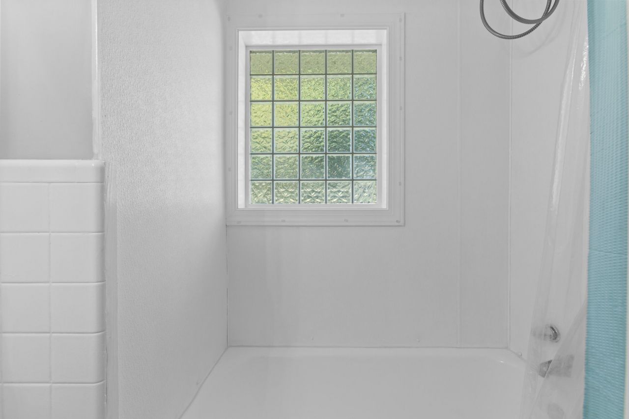 106 Goodwin Street Photo 30