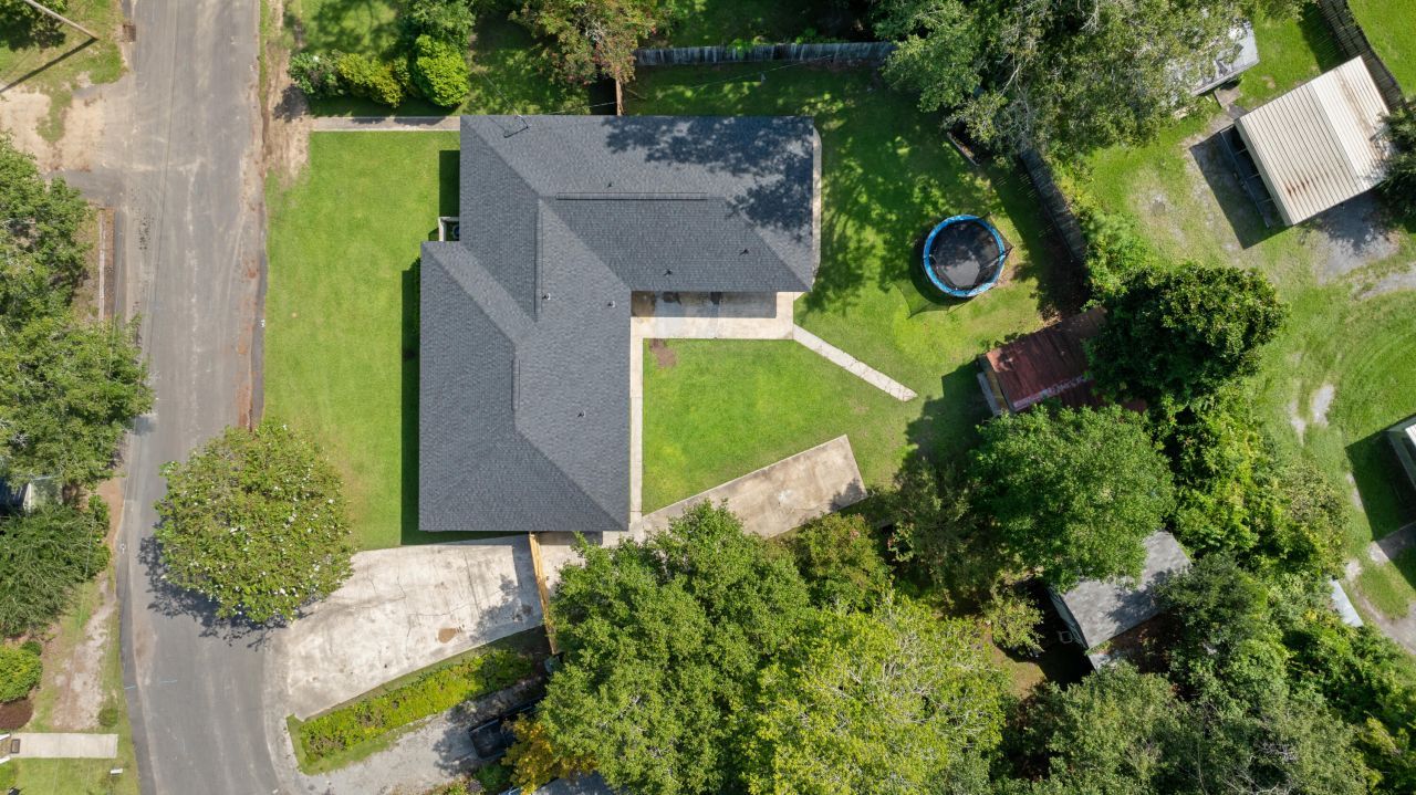 106 Goodwin Street Photo 33