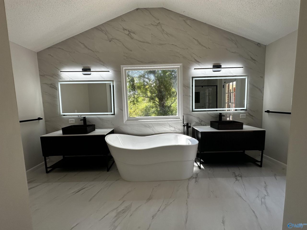 2339 Villaret Drive Sw, Huntsville, AL 35803 Main Photo