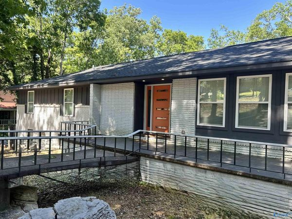 2106 Apache Road, Huntsville, AL 35810