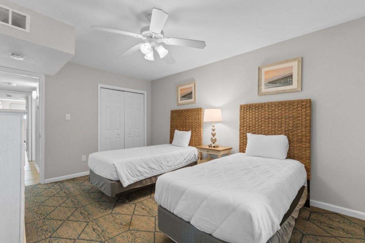 1011 S Ocean Blvd. Photo 23