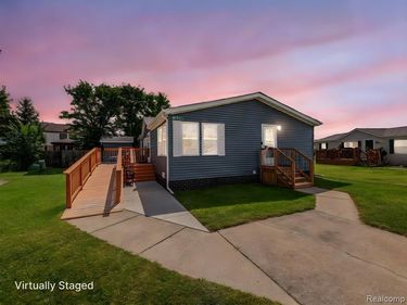 945 Tanner Landing, Raisinville Twp, MI 48161