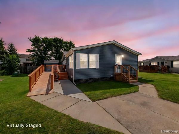 945 Tanner Landing, Raisinville Twp, MI 48161