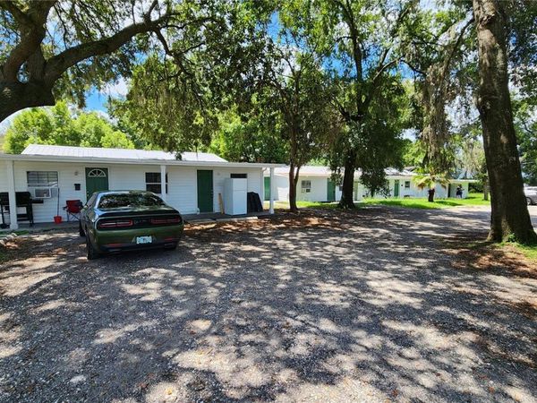 501 W BAKER STREET, PLANT CITY, FL 33563