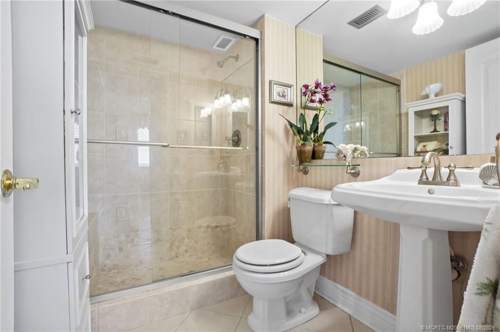 9940 S Ocean Drive, Unit 907, Jensen Beach, FL 34957 Photo