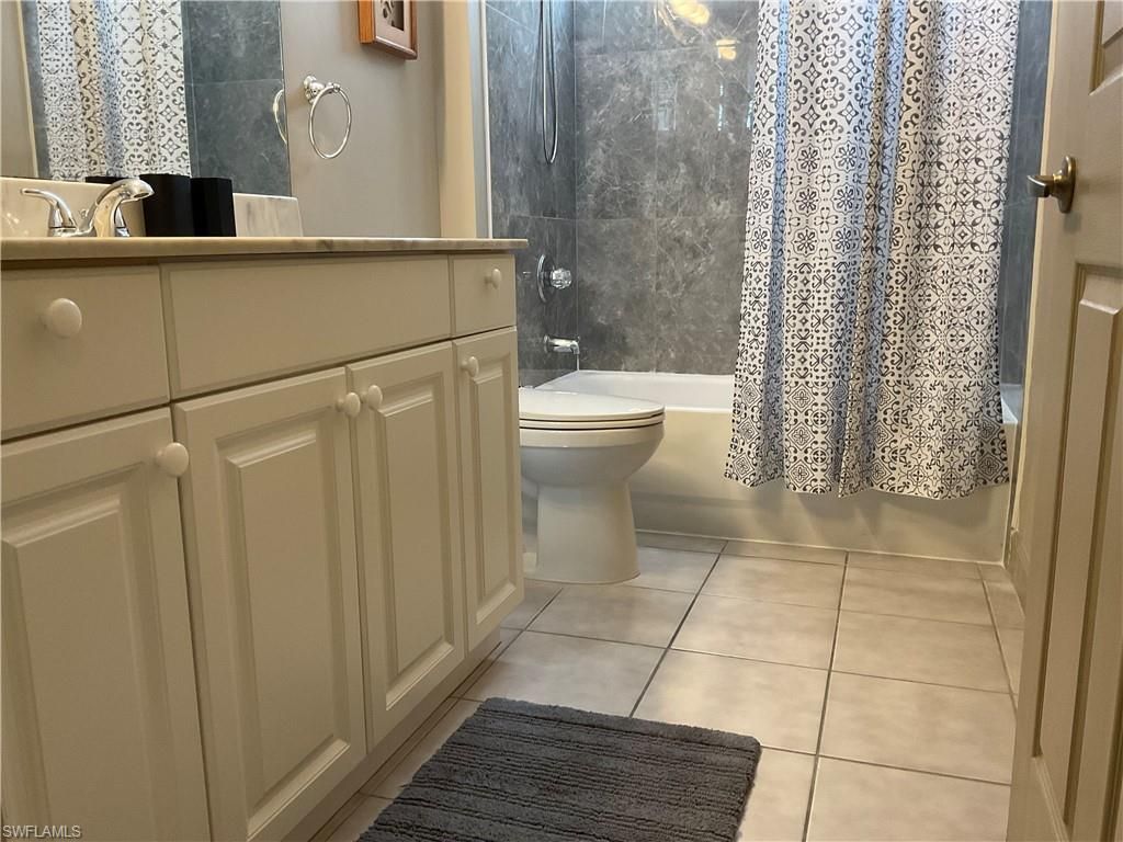 3060 Horizon Ln, Unit 1404, Naples, FL 34109 Photo