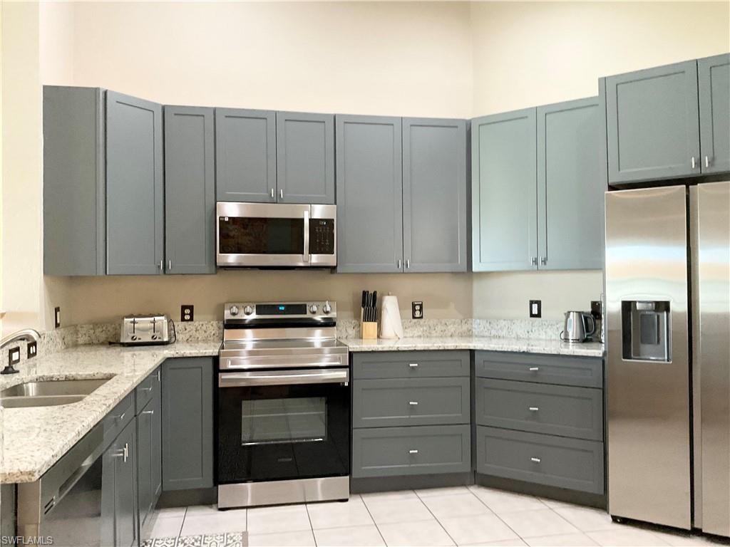 3060 Horizon Ln, Unit 1404, Naples, FL 34109 Photo