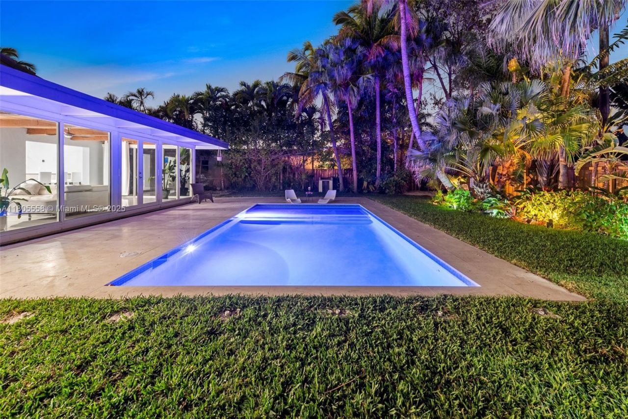 1025 Washington St, Hollywood, FL 33019 Photo