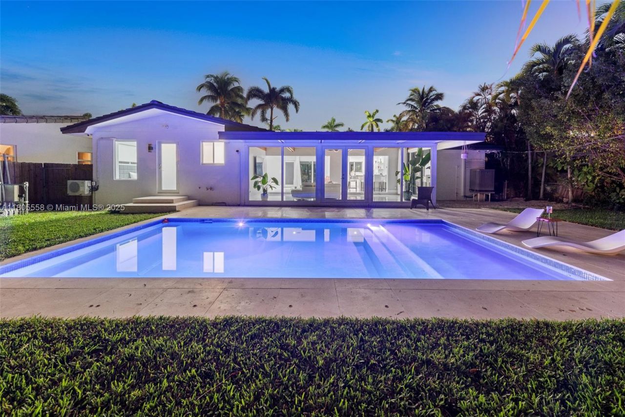 1025 Washington St, Hollywood, FL 33019 Photo