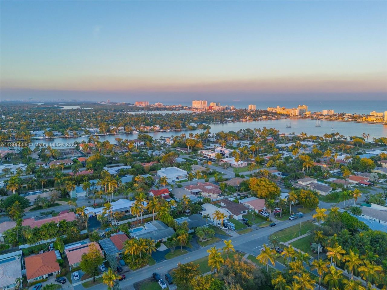 1025 Washington St, Hollywood, FL 33019 Photo