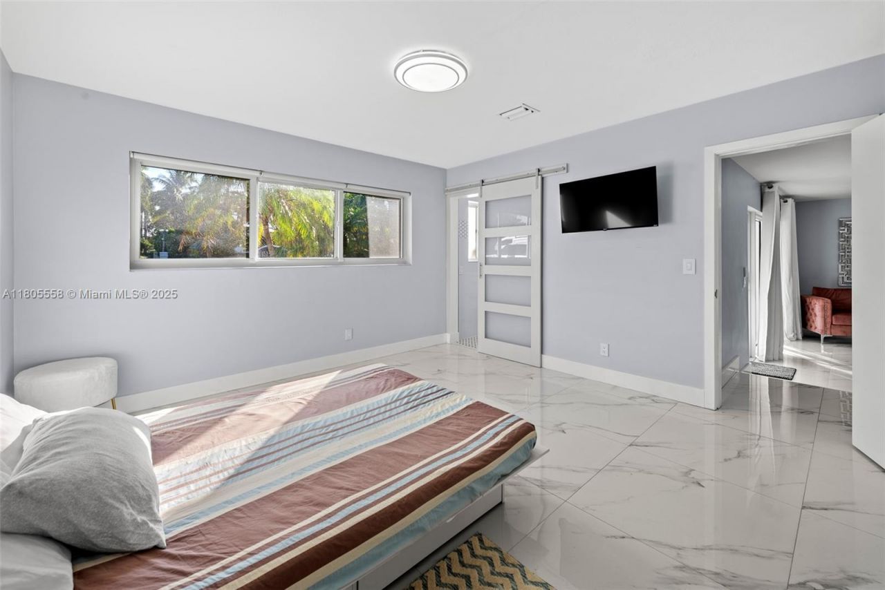 1025 Washington St, Hollywood, FL 33019 Photo