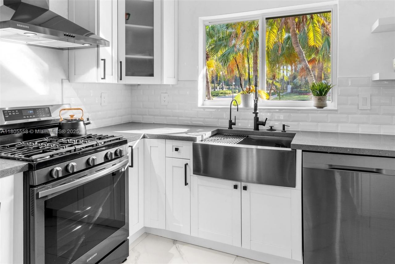 1025 Washington St, Hollywood, FL 33019 Photo