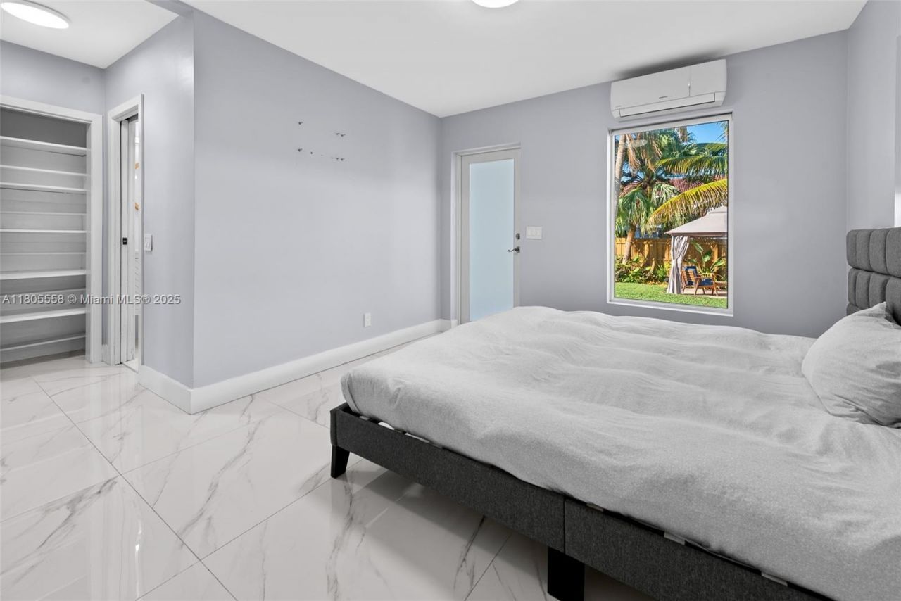 1025 Washington St, Hollywood, FL 33019 Photo