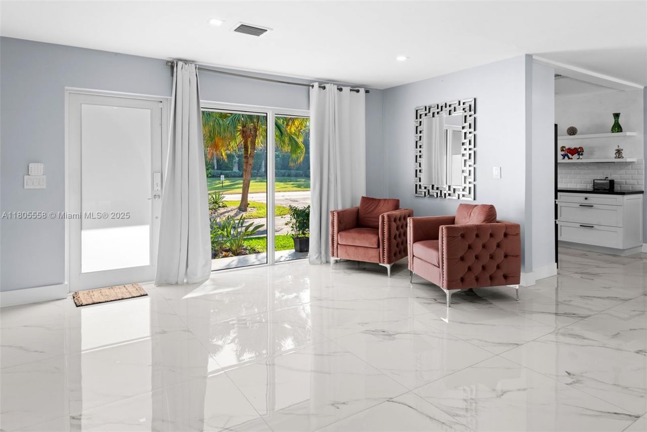 1025 Washington St, Hollywood, FL 33019 Photo