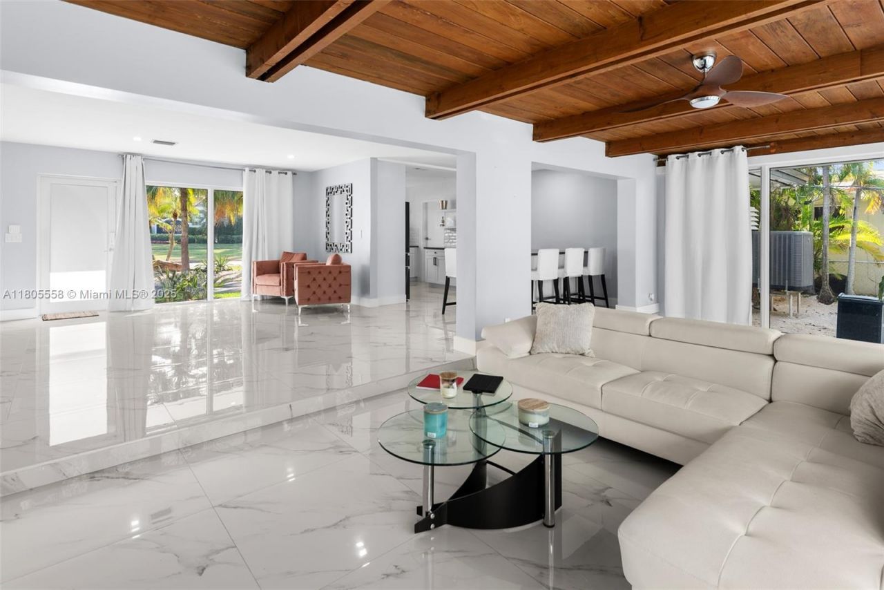 1025 Washington St, Hollywood, FL 33019 Photo