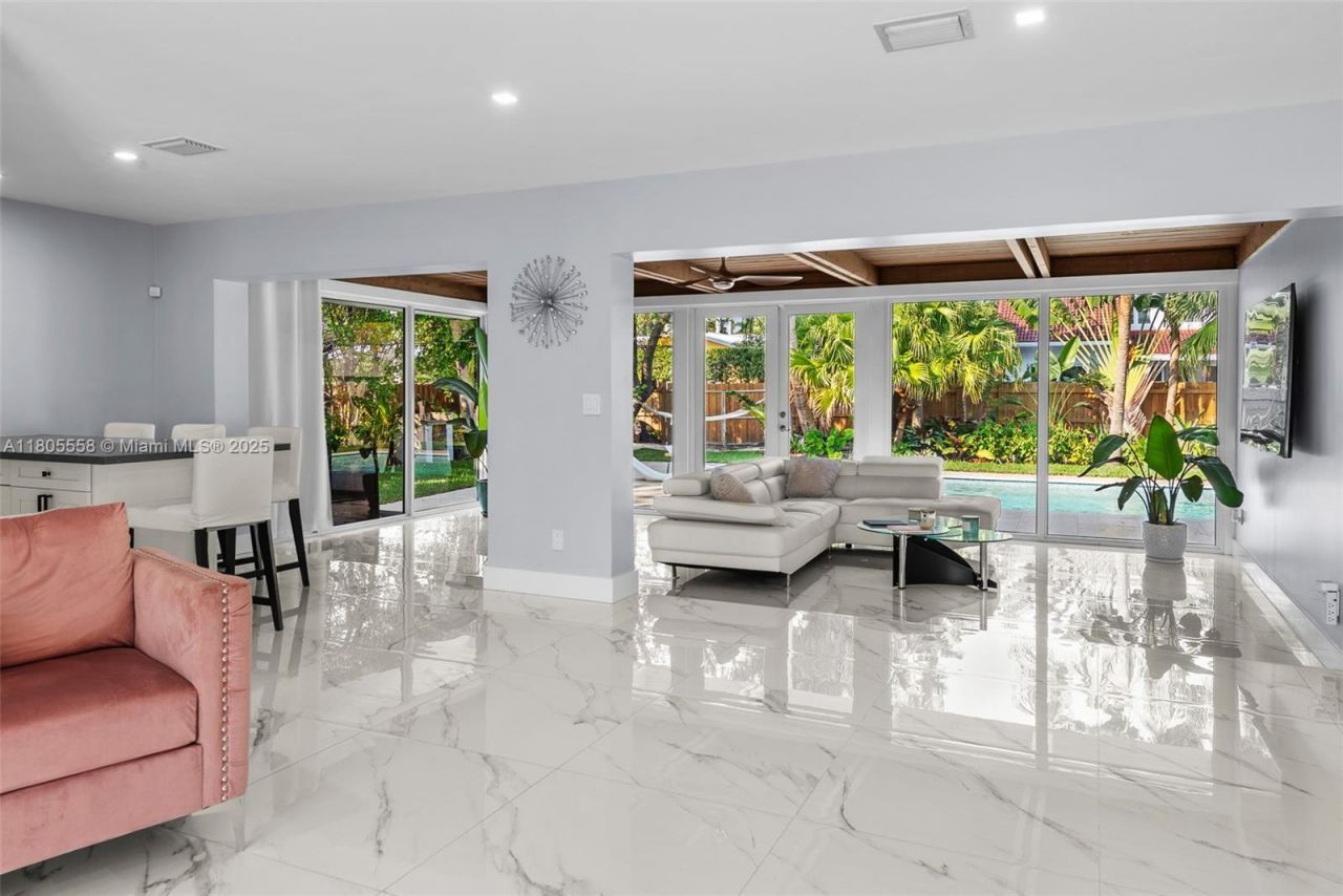 1025 Washington St, Hollywood, FL 33019 Photo