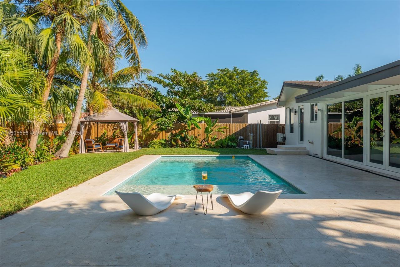 1025 Washington St, Hollywood, FL 33019 Photo