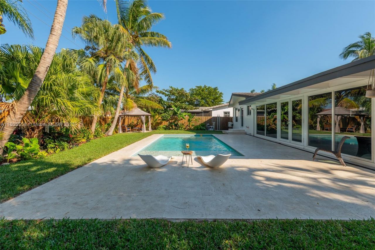 1025 Washington St, Hollywood, FL 33019 Photo