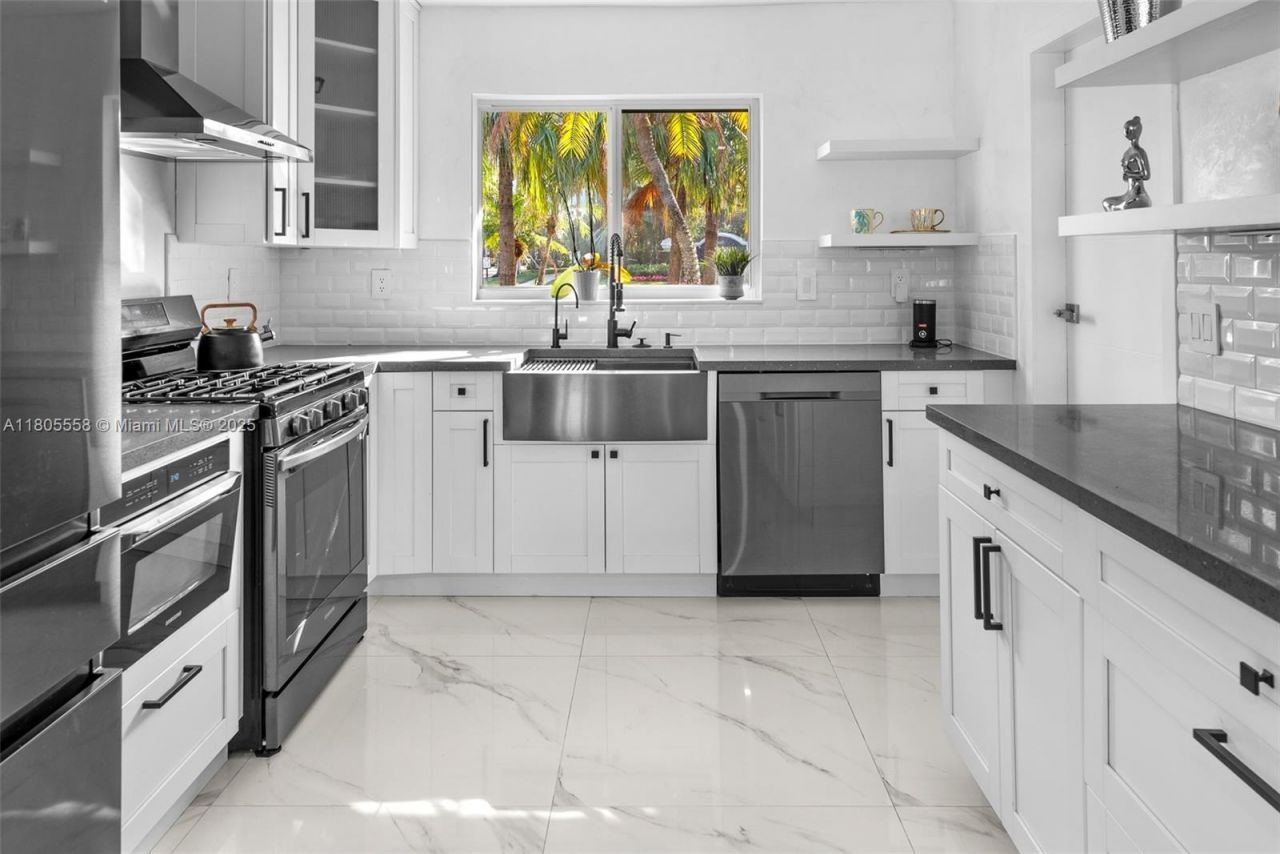 1025 Washington St, Hollywood, FL 33019 Photo