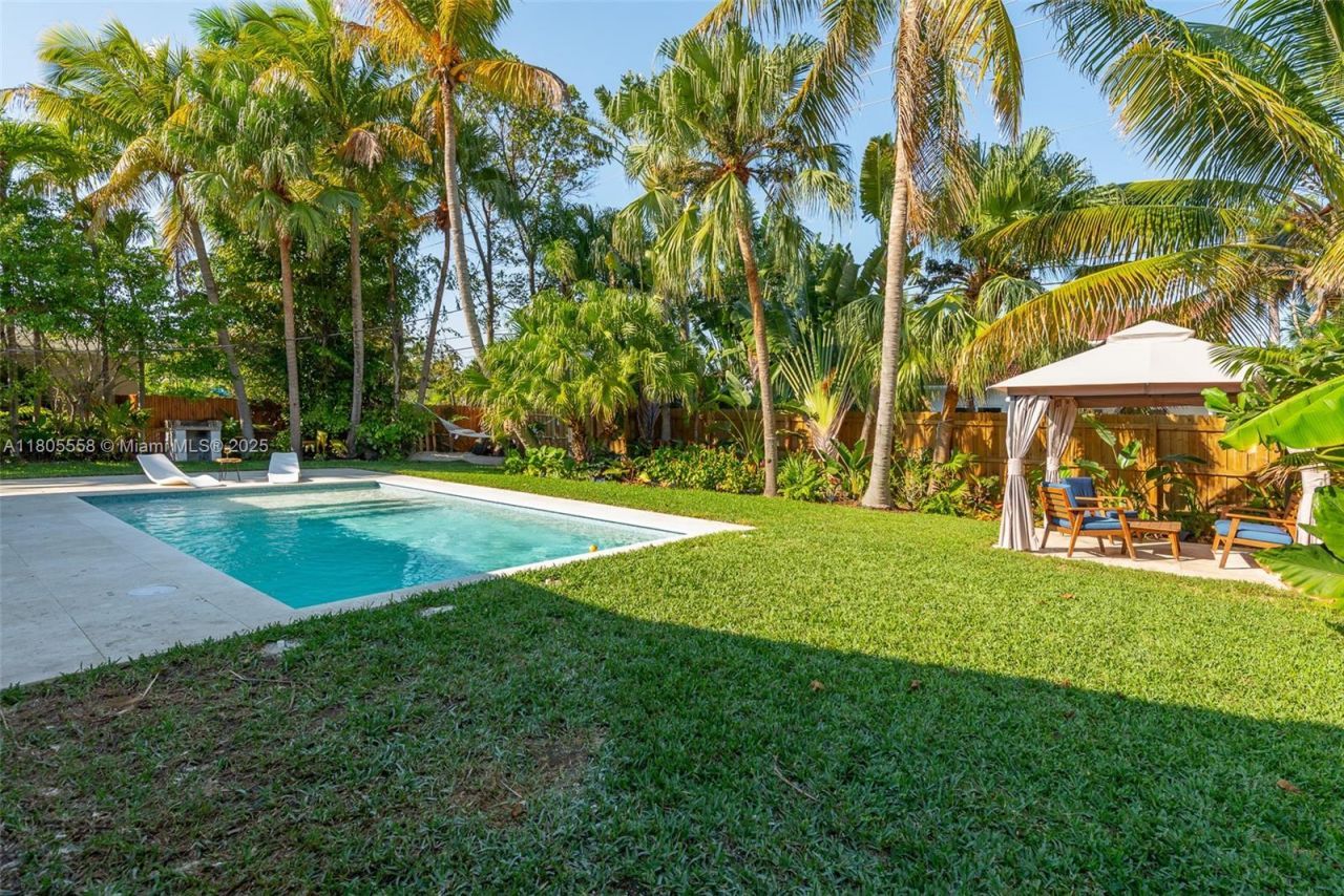 1025 Washington St, Hollywood, FL 33019 Photo