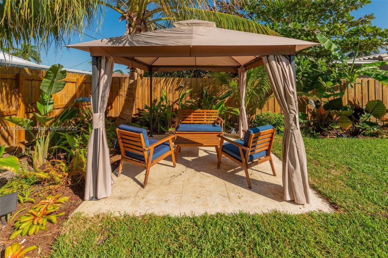 1025 Washington St, Hollywood, FL 33019 Photo