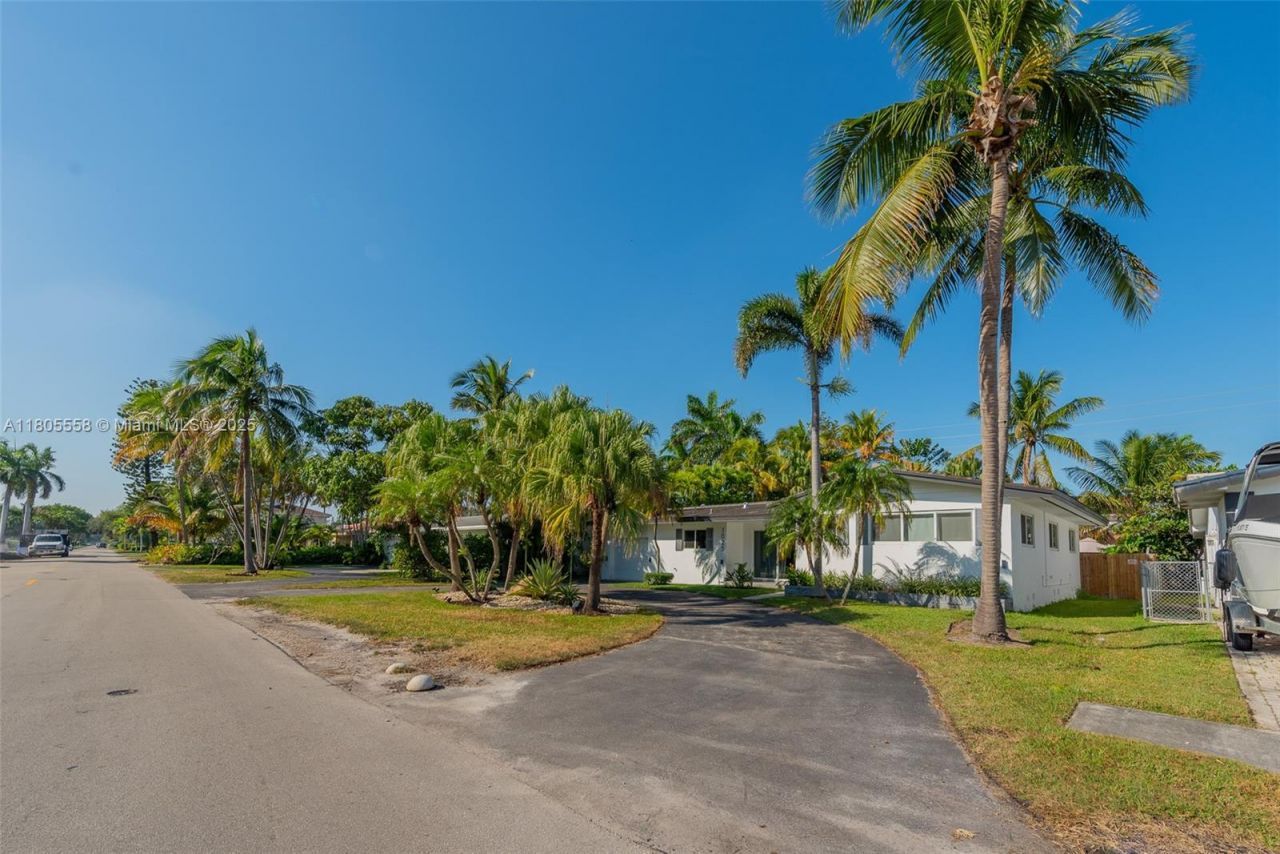 1025 Washington St, Hollywood, FL 33019 Photo