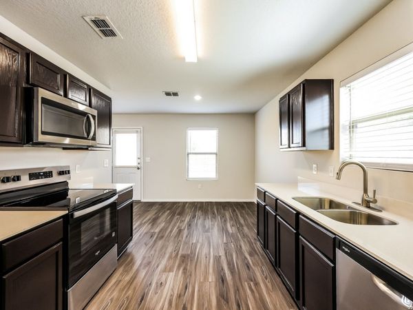 10610 Hunters Pond, San Antonio, TX 78224