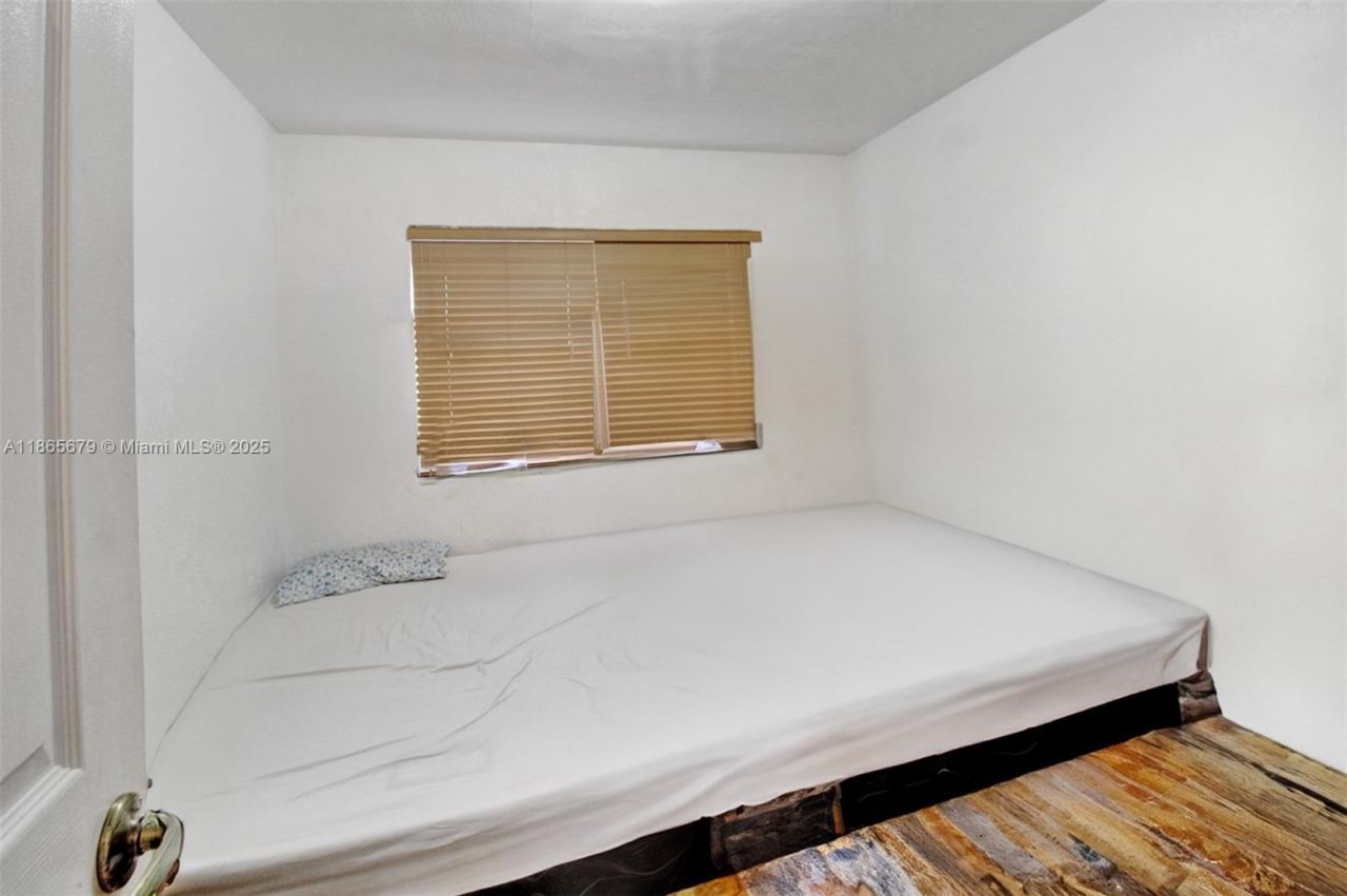 3451 SW 11th St, Unit 8A, Miami, FL 33135 Photo