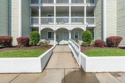 4648 Greenbriar Dr. photo 4