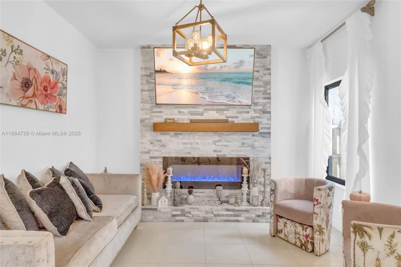 1635 SE 20th Ter, Homestead, FL 33035 Photo