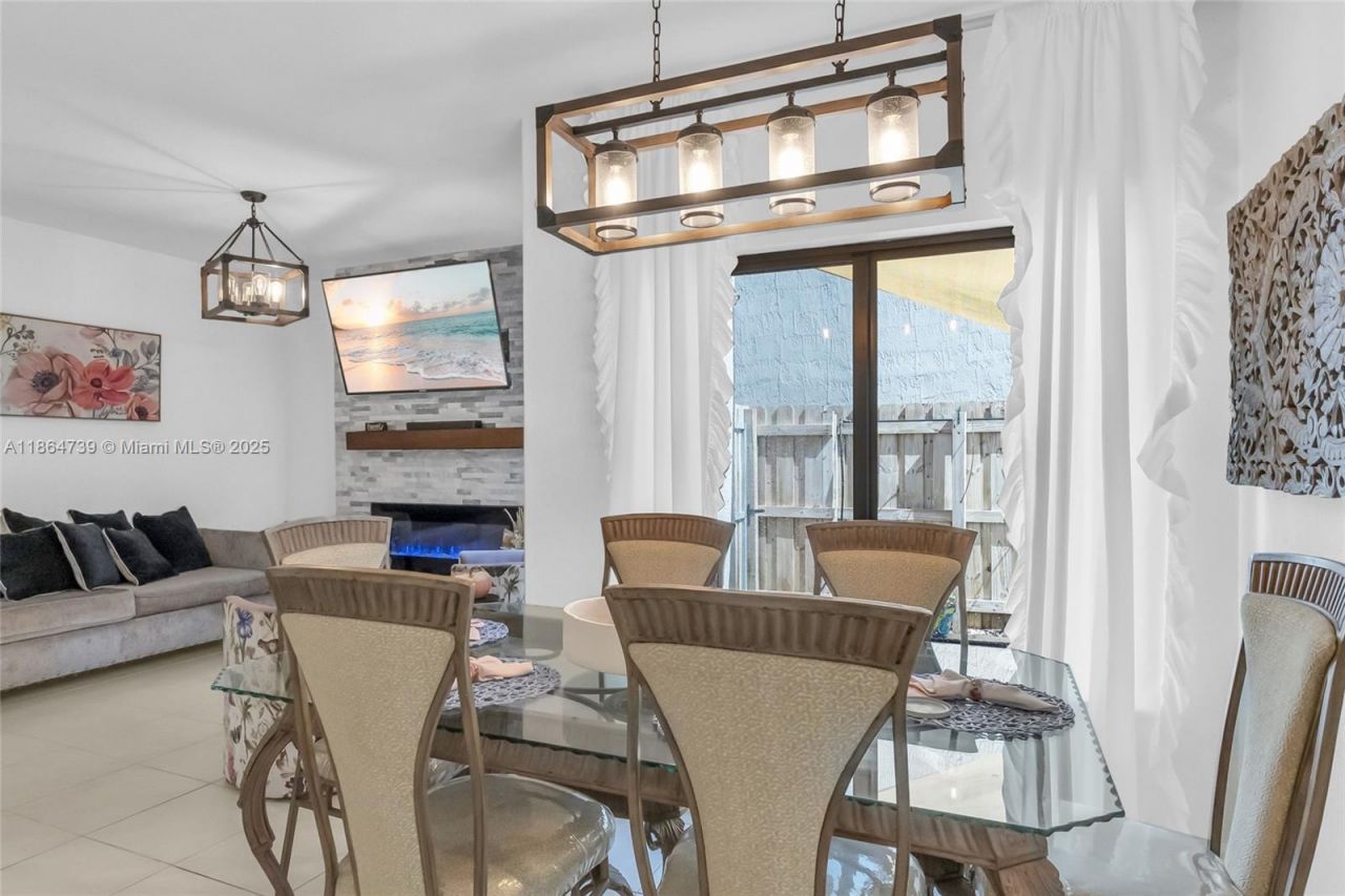 1635 SE 20th Ter, Homestead, FL 33035 Photo