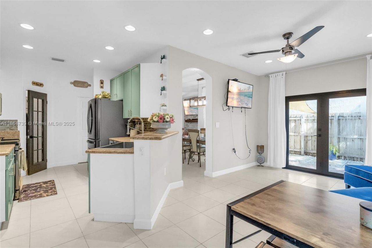 1635 SE 20th Ter, Homestead, FL 33035 Photo