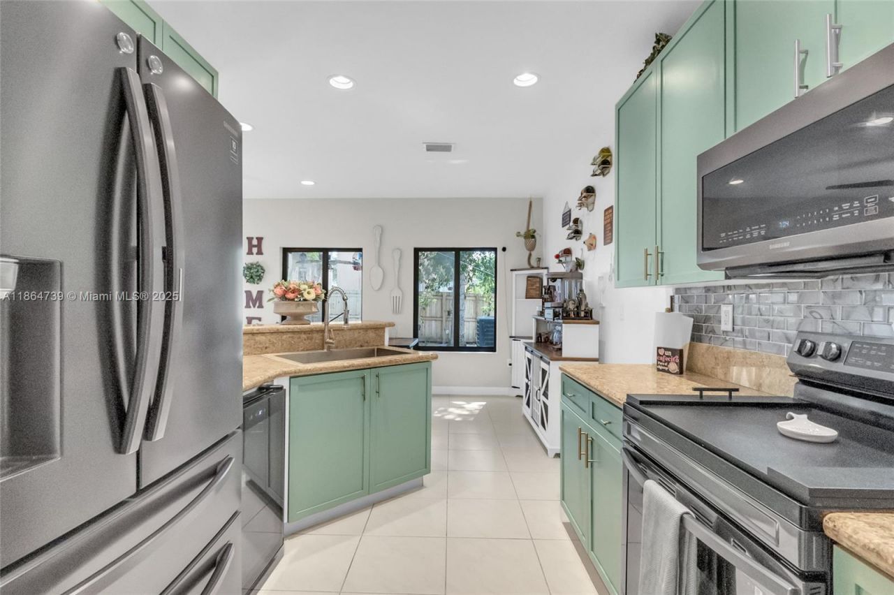 1635 SE 20th Ter, Homestead, FL 33035 Photo