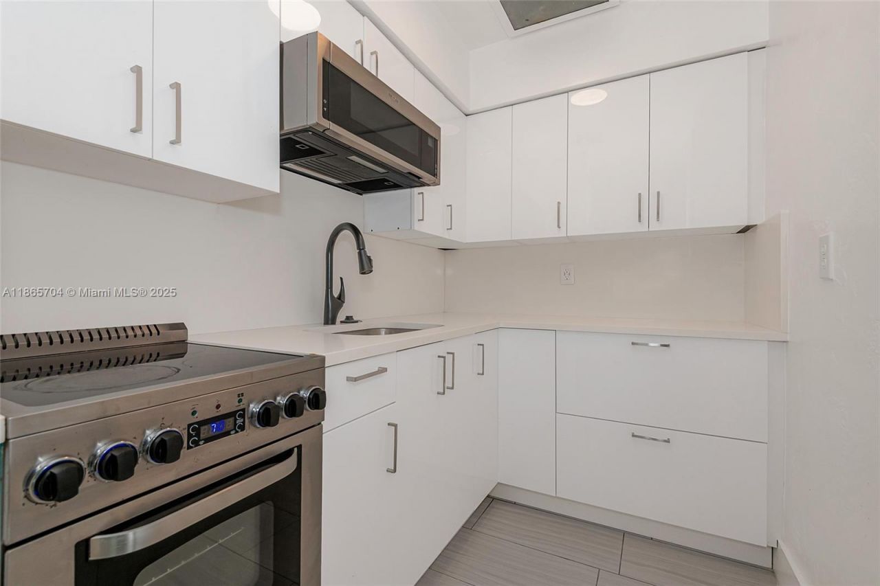 2901 Polk St, Unit 10, Hollywood, FL 33020 Photo
