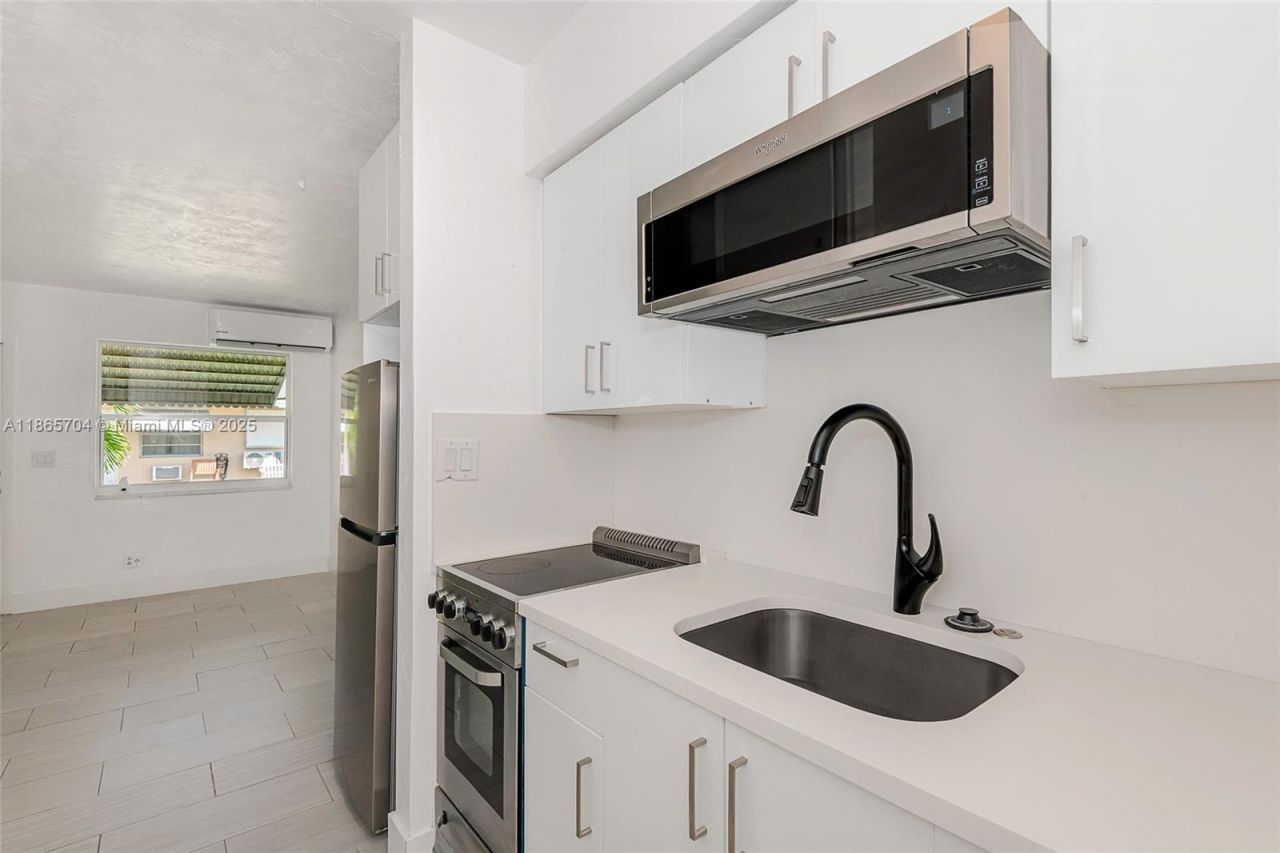 2901 Polk St, Unit 10, Hollywood, FL 33020 Photo