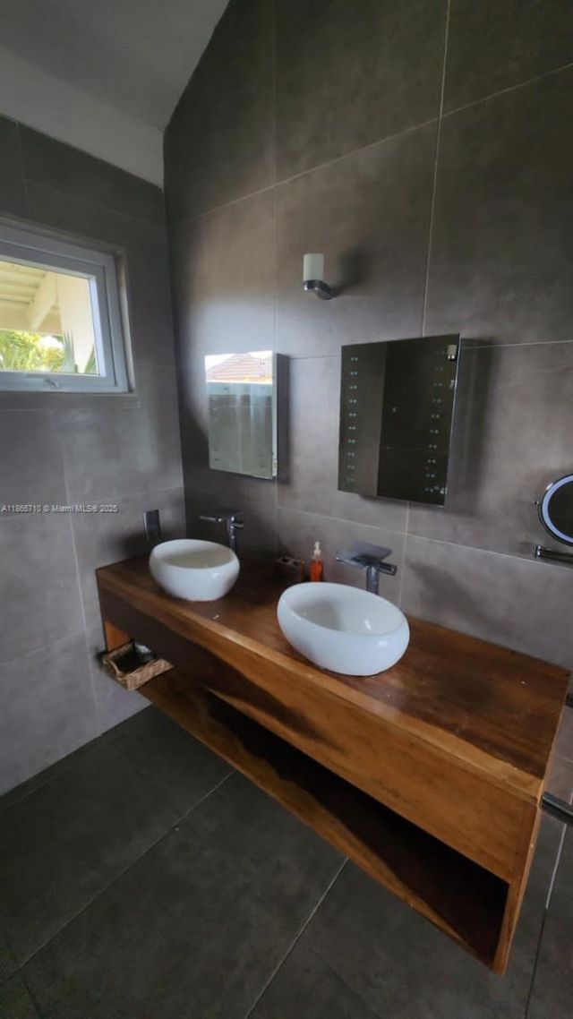 00 Villa,montego Bay, Jamaica, , NA 00000 Photo