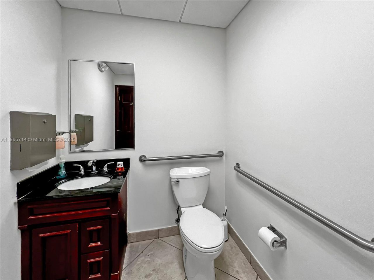 2751 Executive Park Dr, Unit 104, Weston, FL 33331 Photo