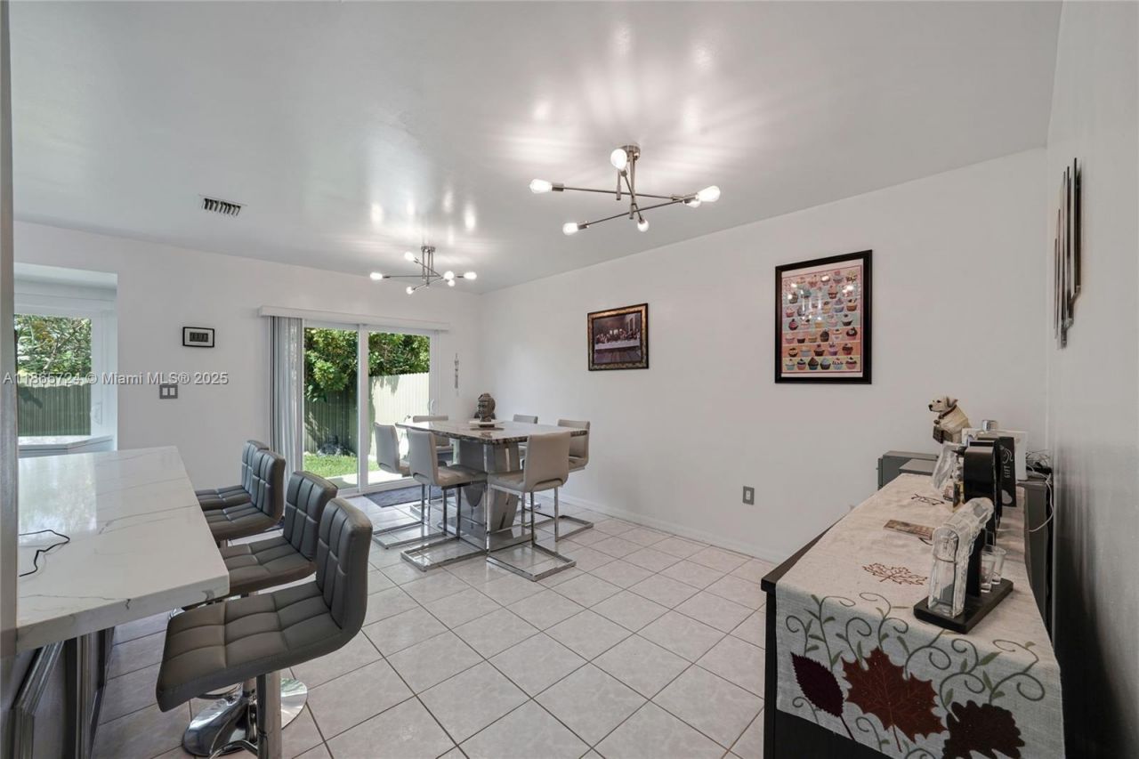 21006 SW 125th Ct Rd, Miami, FL 33177 Photo