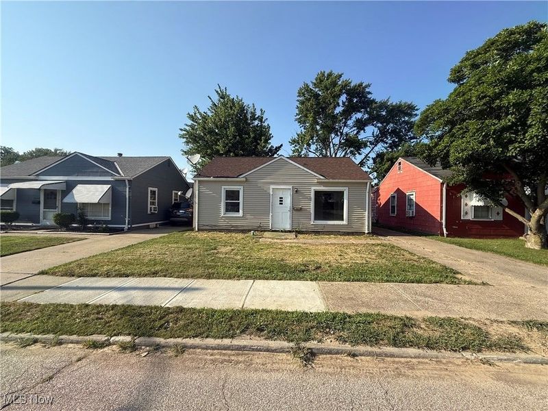 12620 Grimsby Avenue, Cleveland, OH 44135 Photo 1