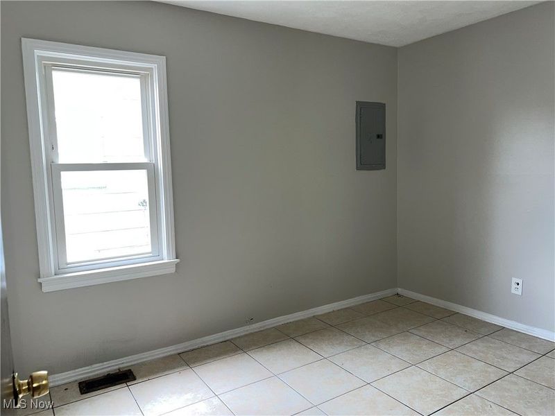12620 Grimsby Avenue, Cleveland, OH 44135 Photo 8
